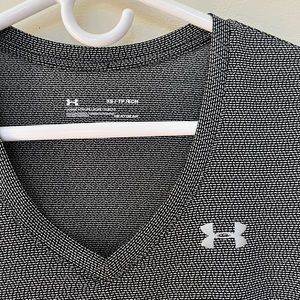 Under Armour Tee 🤍